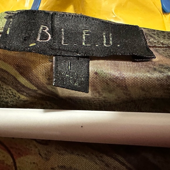 Brand blouse in satin size L - Picture 3 of 7